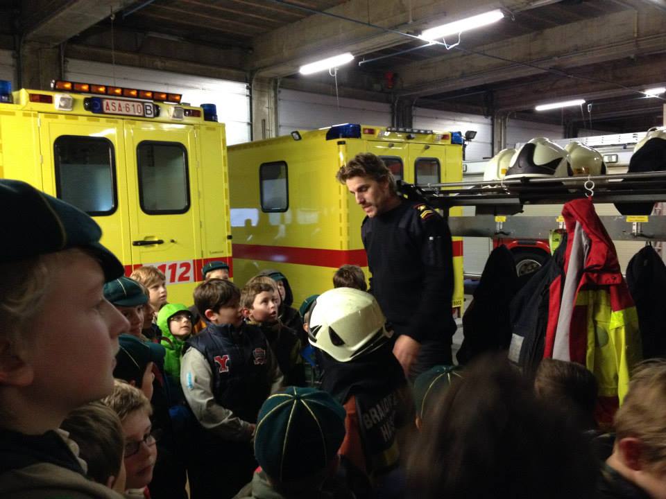 Sint-Martinus den XIIde - Bezoek Brandweer Welpen Kiewit